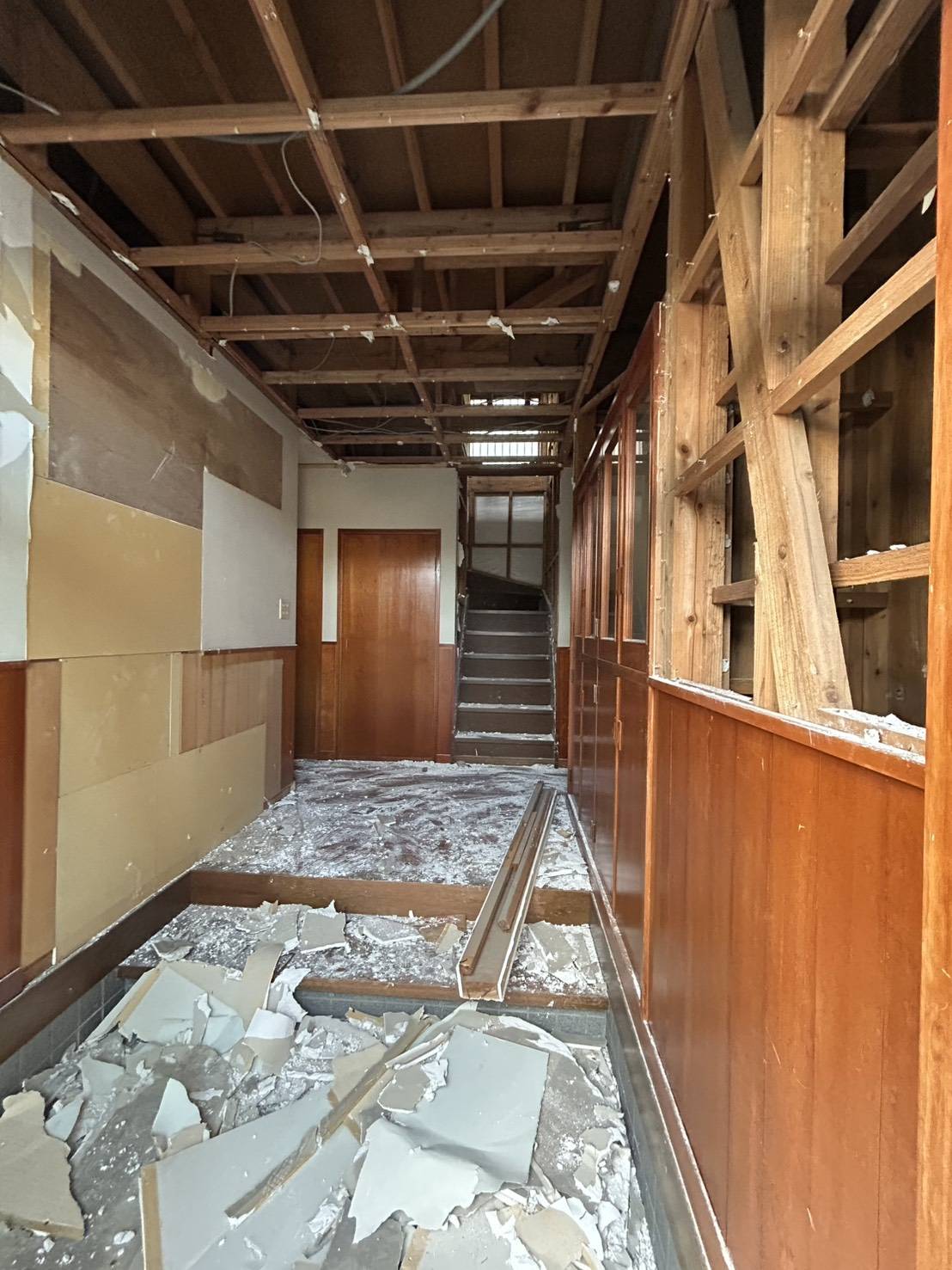 解体作業中の状況